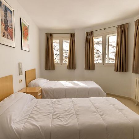 Albergue Inturjoven Sierra Nevada Exterior photo